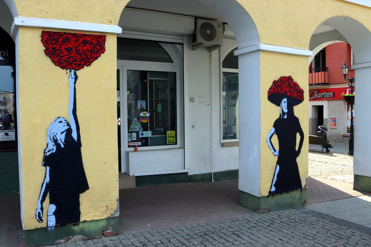 article's gallery item